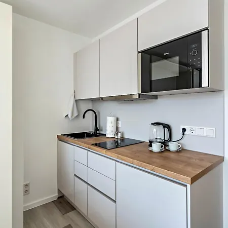 Huber Living Basic 203 Apartment *