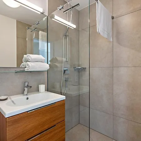 Huber Living Basic 203 Apartment